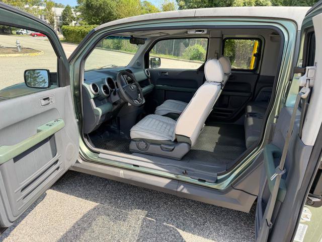 Used 2005 Honda Element LX image 22