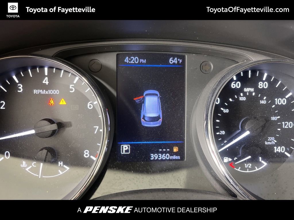 Used 2018 Nissan Rogue SL image 30