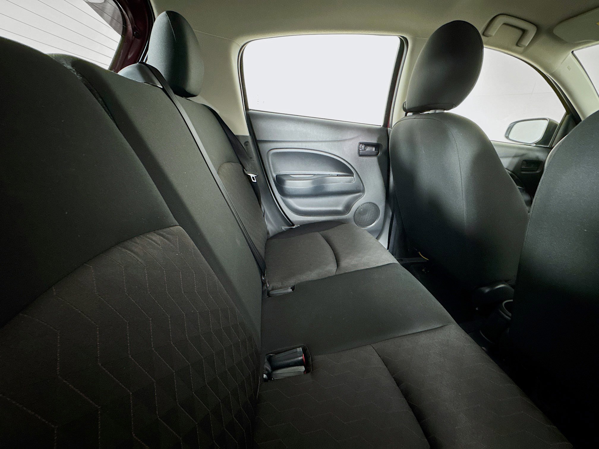 Used 2024 Mitsubishi Mirage ES image 25