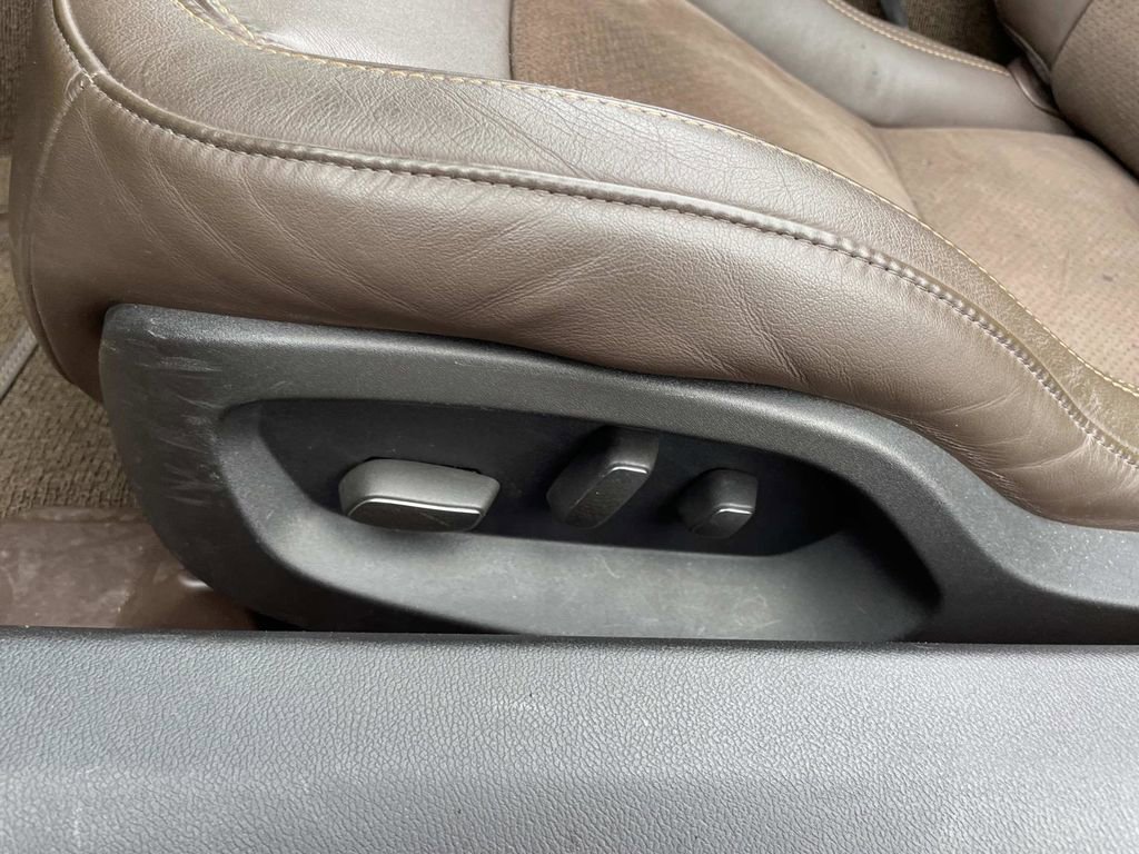 Used 2014 Chevrolet Corvette Stingray Convertible w/ 3LT Preferred Equipment Group image 15