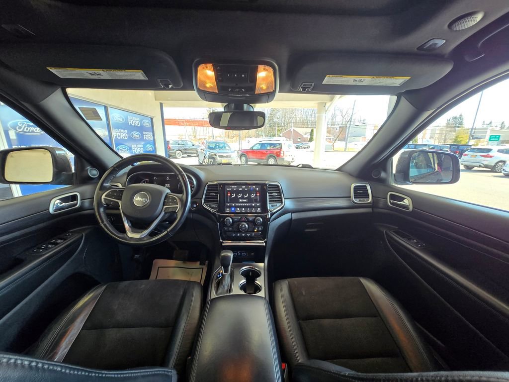 Used 2020 Jeep Grand Cherokee Altitude image 30