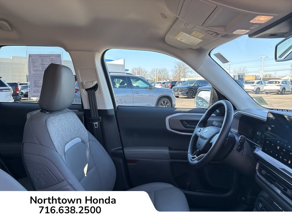 Used 2025 Ford Bronco Sport Badlands image 17