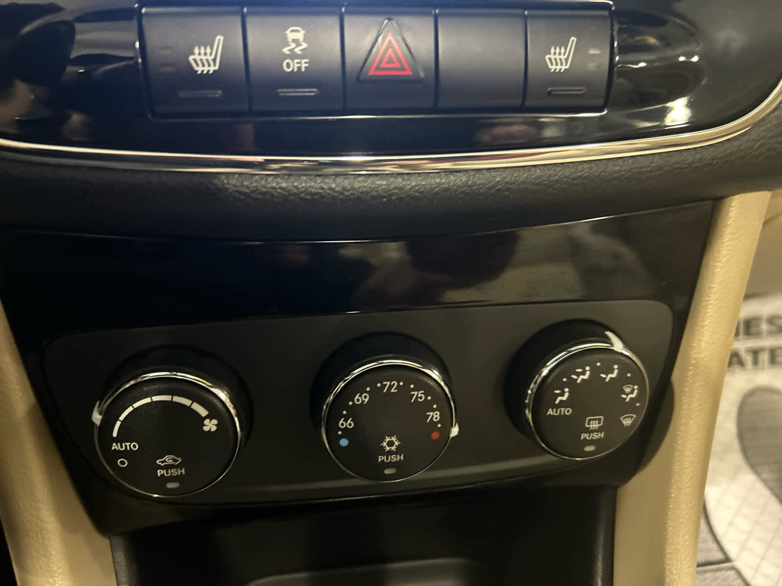 Used 2011 Chrysler 200 Touring w/ Cold Weather Group image 18