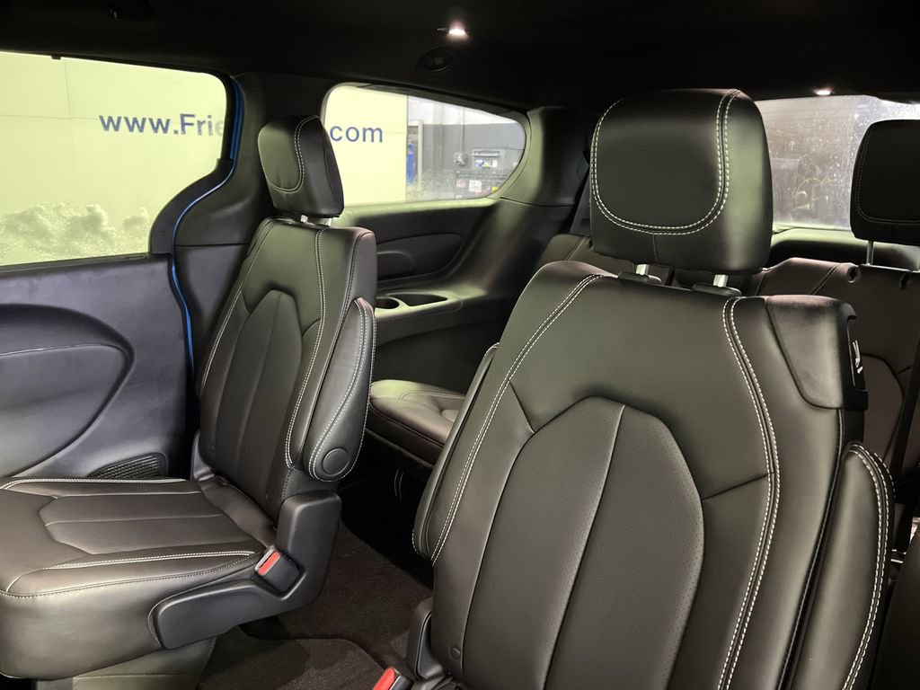 New 2026 Chrysler Pacifica Select image 29
