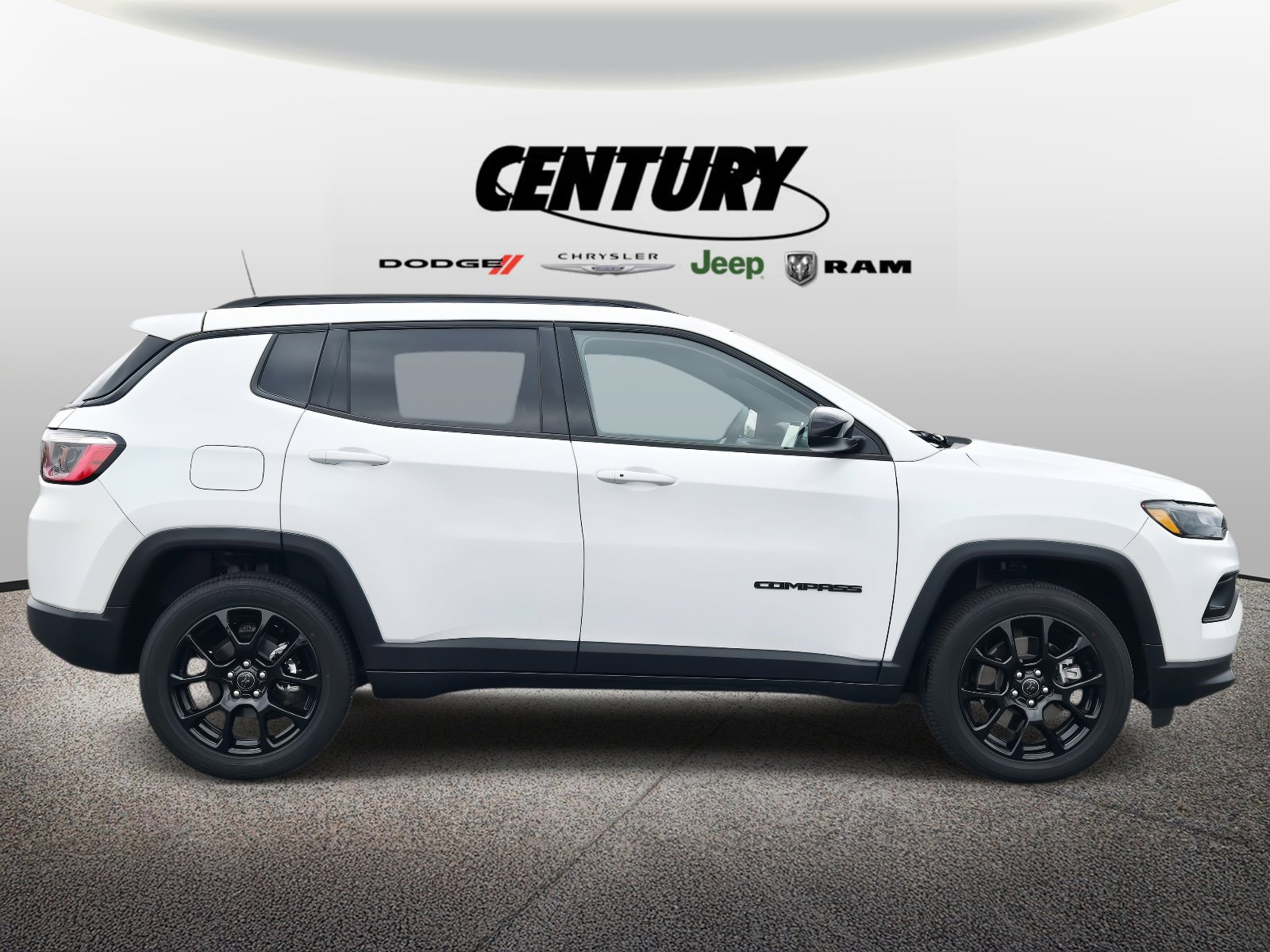 Used 2025 Jeep Compass Latitude w/ Altitude Special Edition image 2