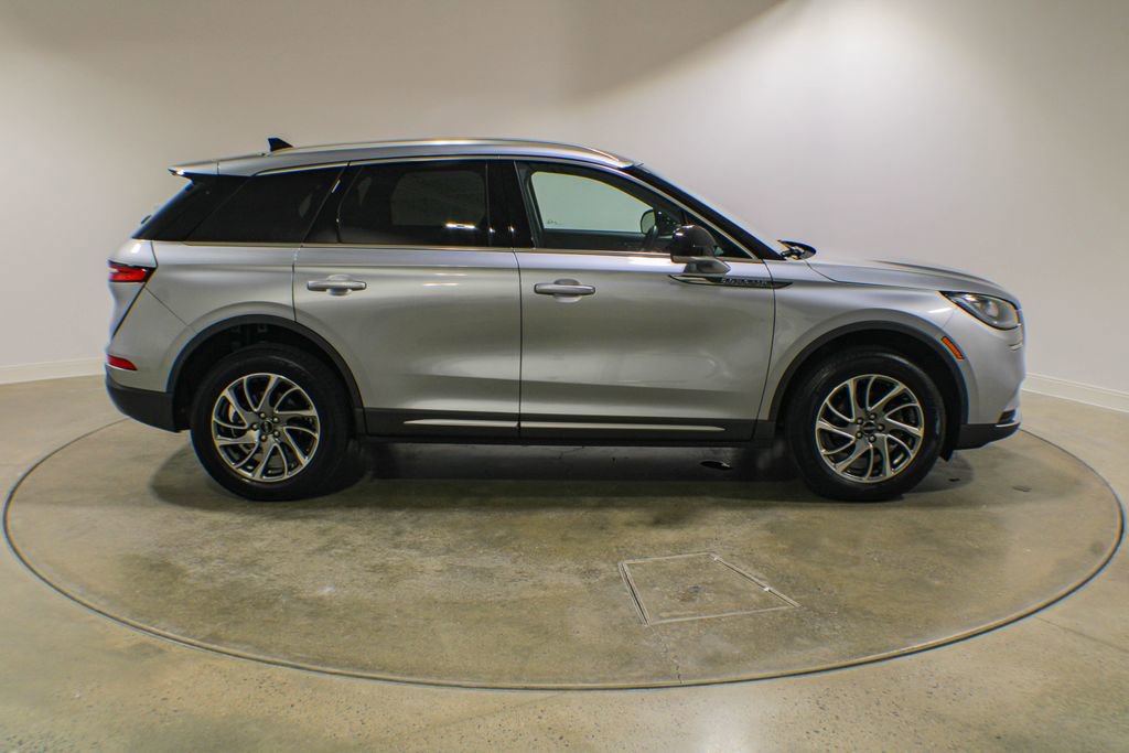 Used 2022 Lincoln Corsair AWD w/ Equipment Group 101A image 6