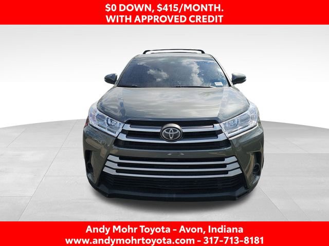 Used 2017 Toyota Highlander LE FWD image 3