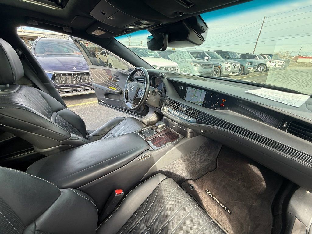 Used 2020 Lexus LS 500 AWD w/ Luxury Package image 27
