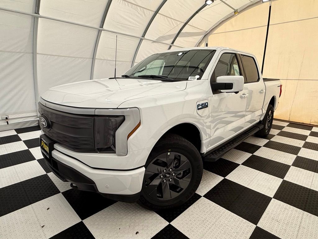 New 2025 Ford F150 Lightning Lariat
