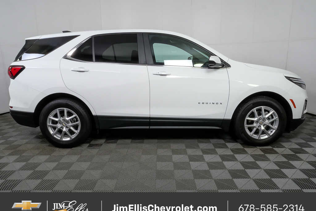 Certified 2024 Chevrolet Equinox LT image 2