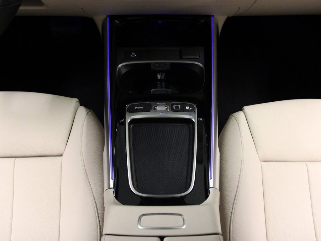 New 2026 Mercedes-Benz GLB 250 4MATIC image 11