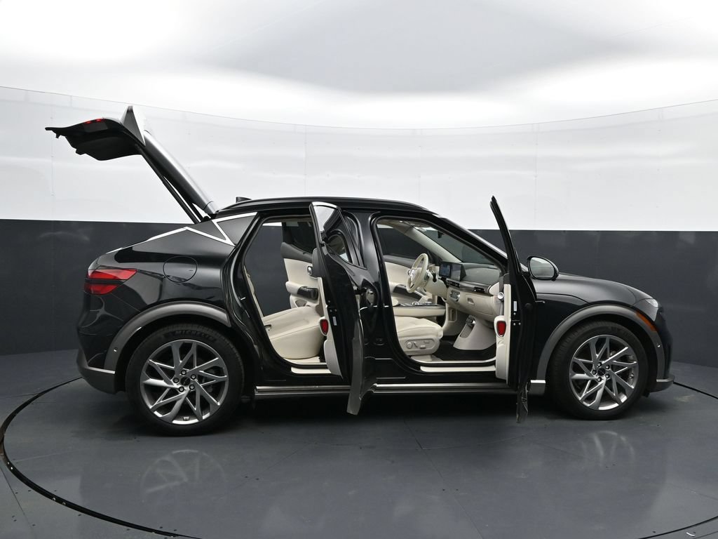 Used 2025 Genesis GV60 Advanced AWD/4WD image 44