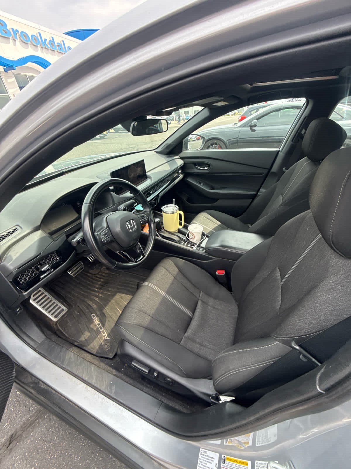 Used 2023 Honda Accord Sport image 8