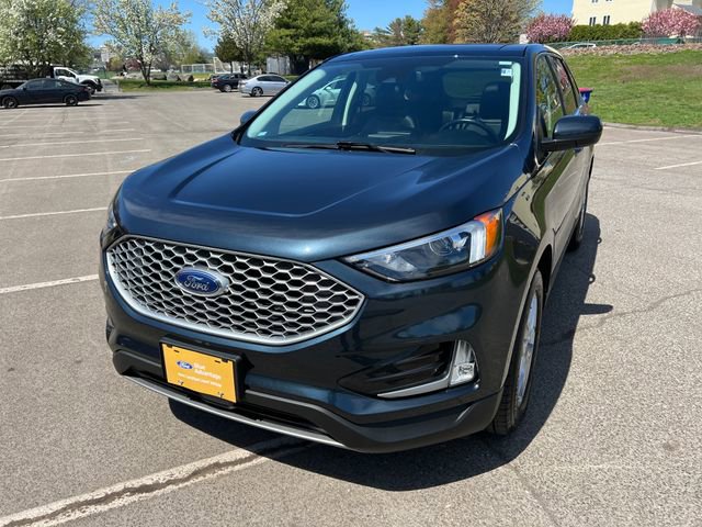 Certified 2023 Ford Edge SEL w/ Convenience Package AWD/4WD image 4