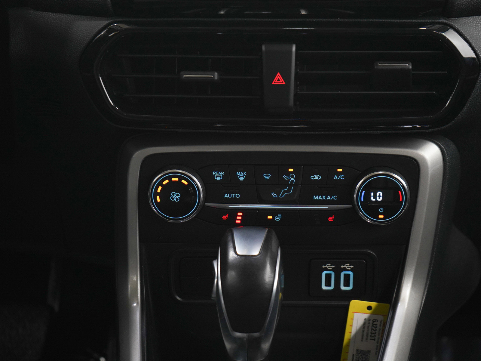Used 2019 Ford EcoSport Titanium FWD image 16