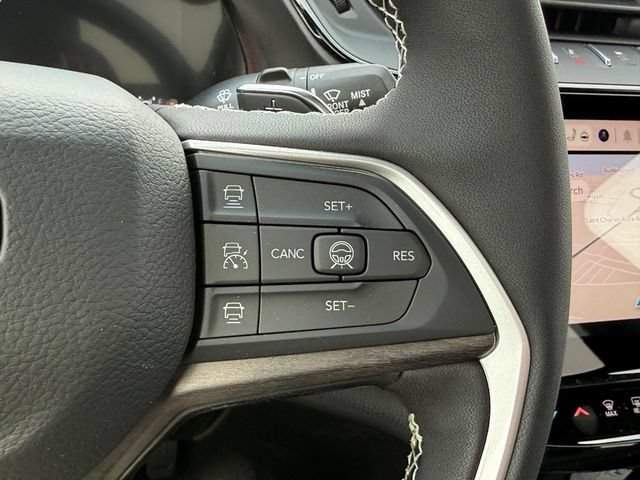 New 2026 Jeep Grand Cherokee L Limited w/ Luxury Tech Group II AWD/4WD image 33