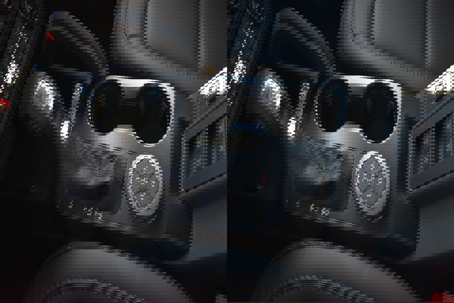 New 2025 Ford Bronco Badlands image 27