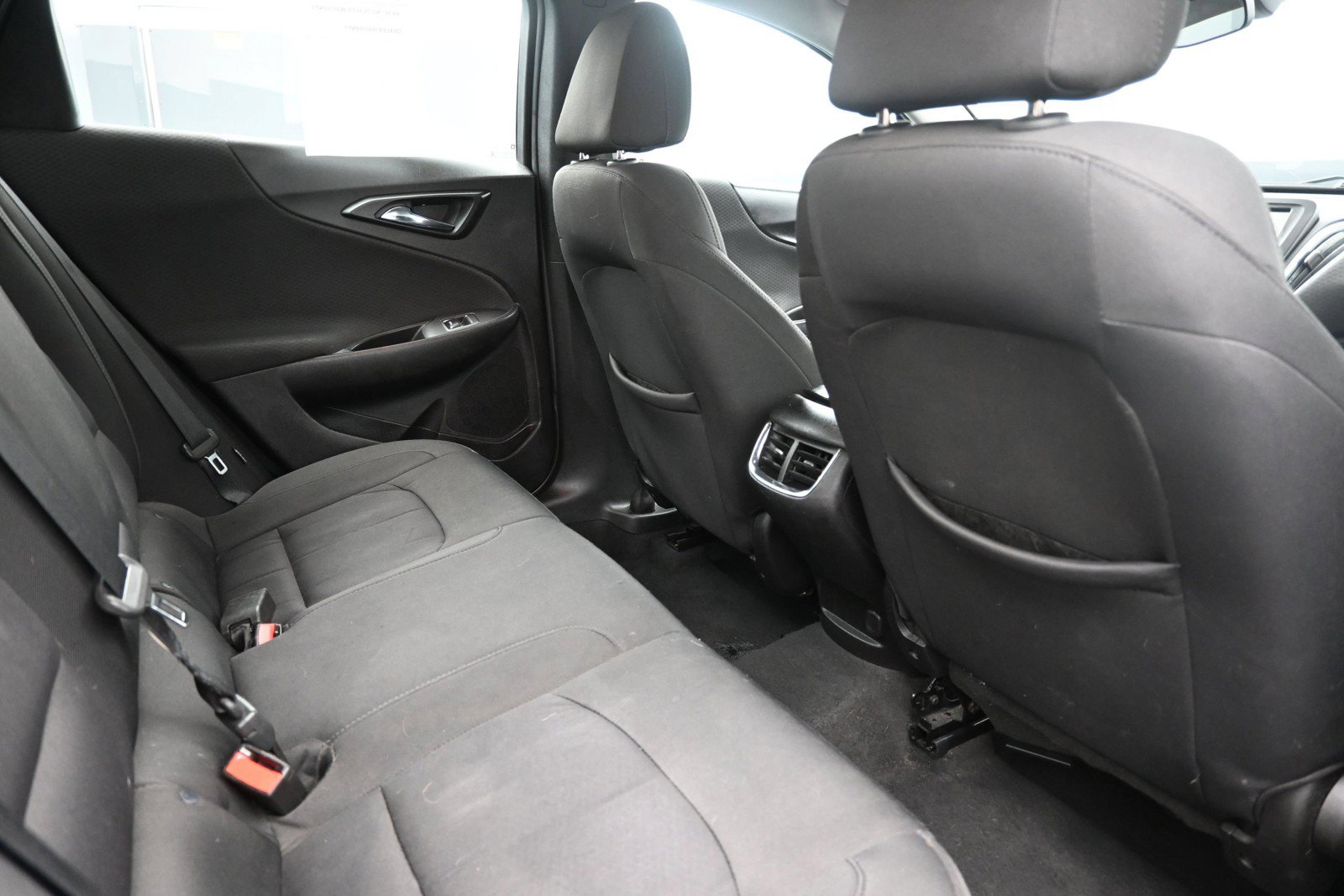 Used 2018 Chevrolet Malibu LT FWD image 23