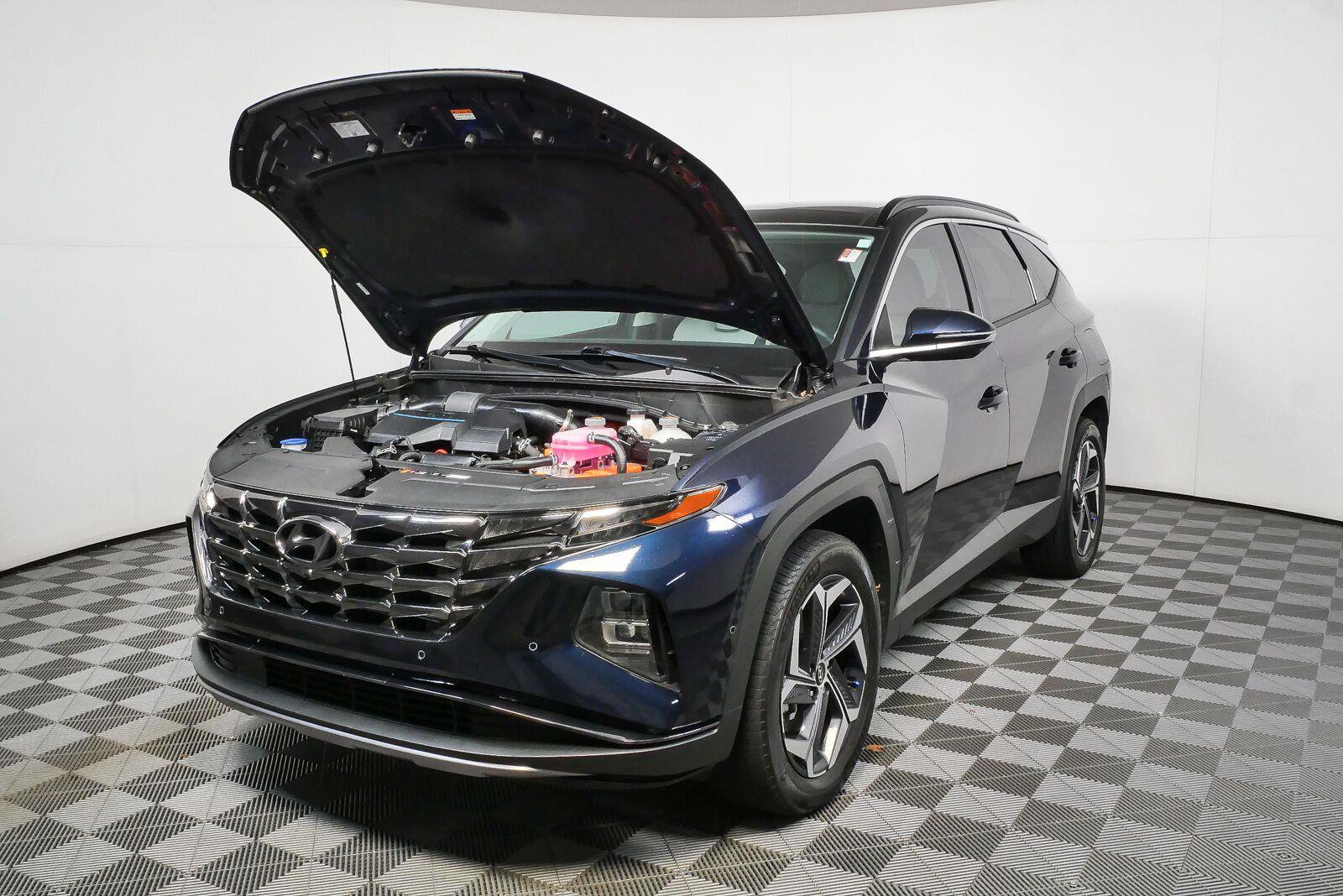 Used 2024 Hyundai Tucson Limited AWD/4WD image 39