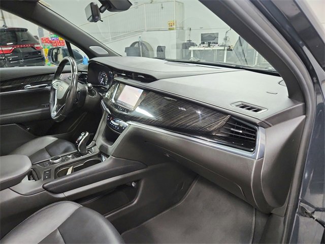 Used 2020 Cadillac XT6 Premium Luxury image 42