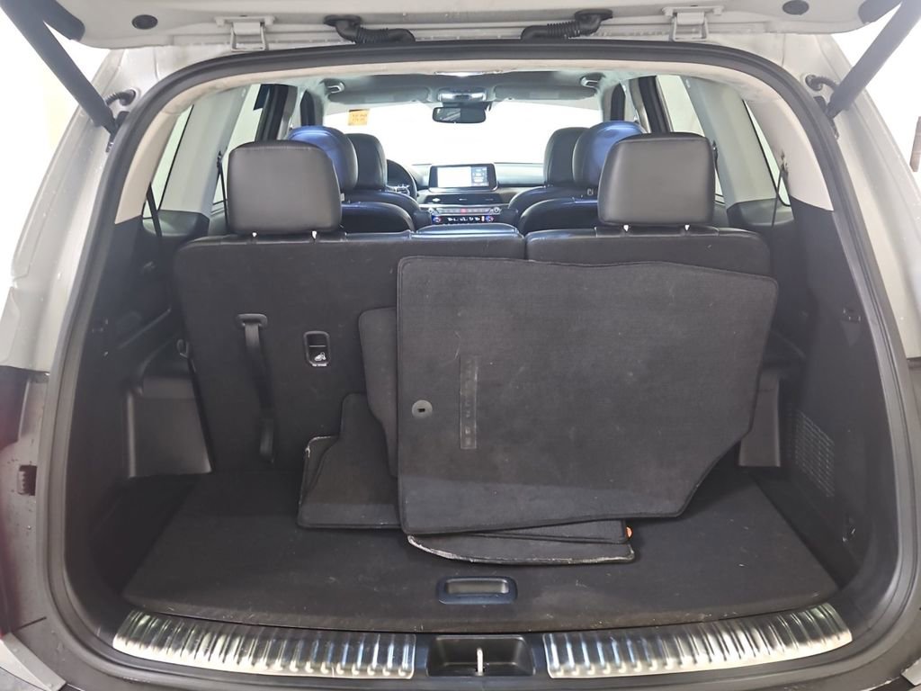 Used 2022 Kia Telluride SX w/ SX Prestige Package image 4