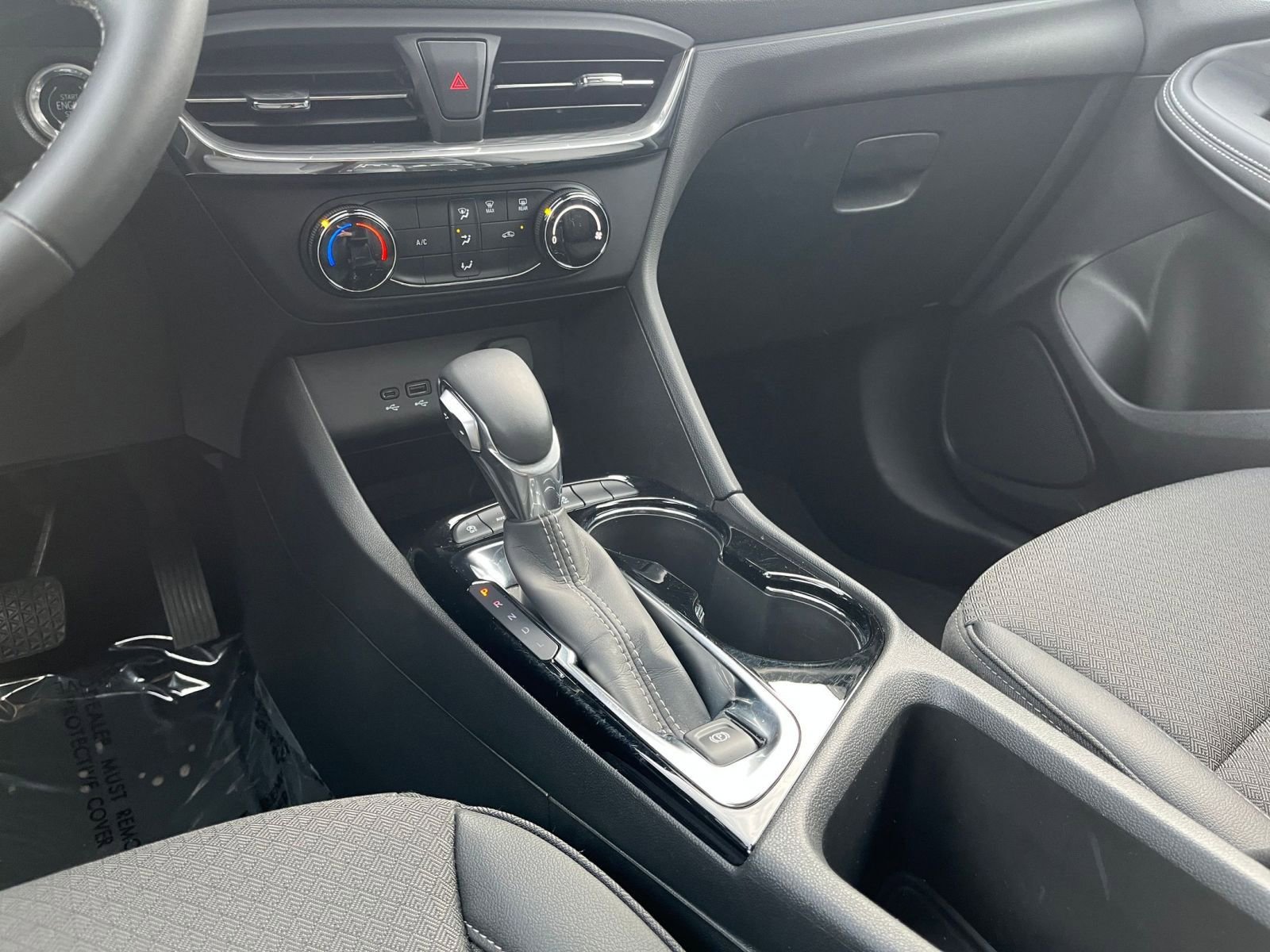 Used 2025 Buick Encore GX Preferred image 41