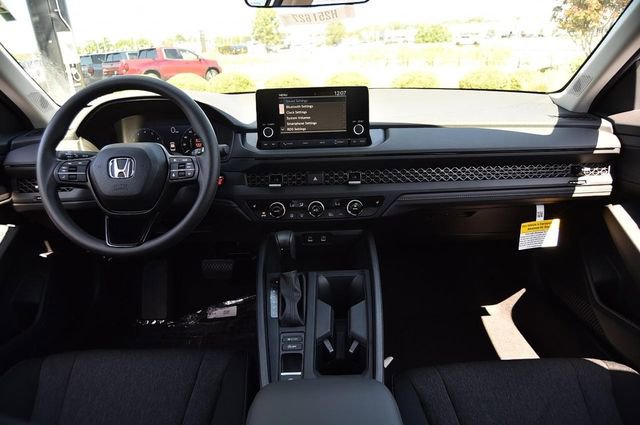 New 2025 Honda Accord SE image 7