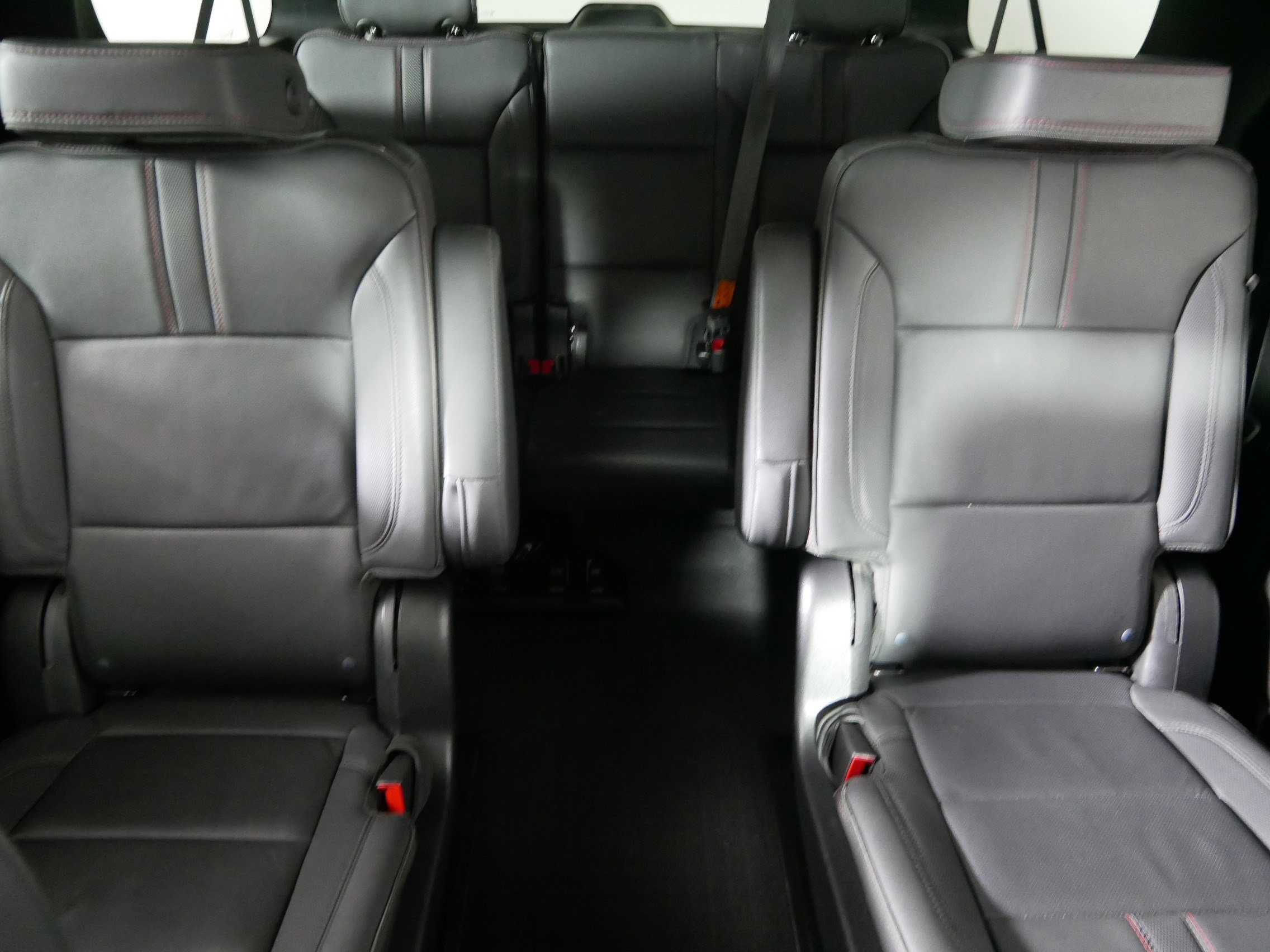 Used 2024 Chevrolet Suburban RST image 13