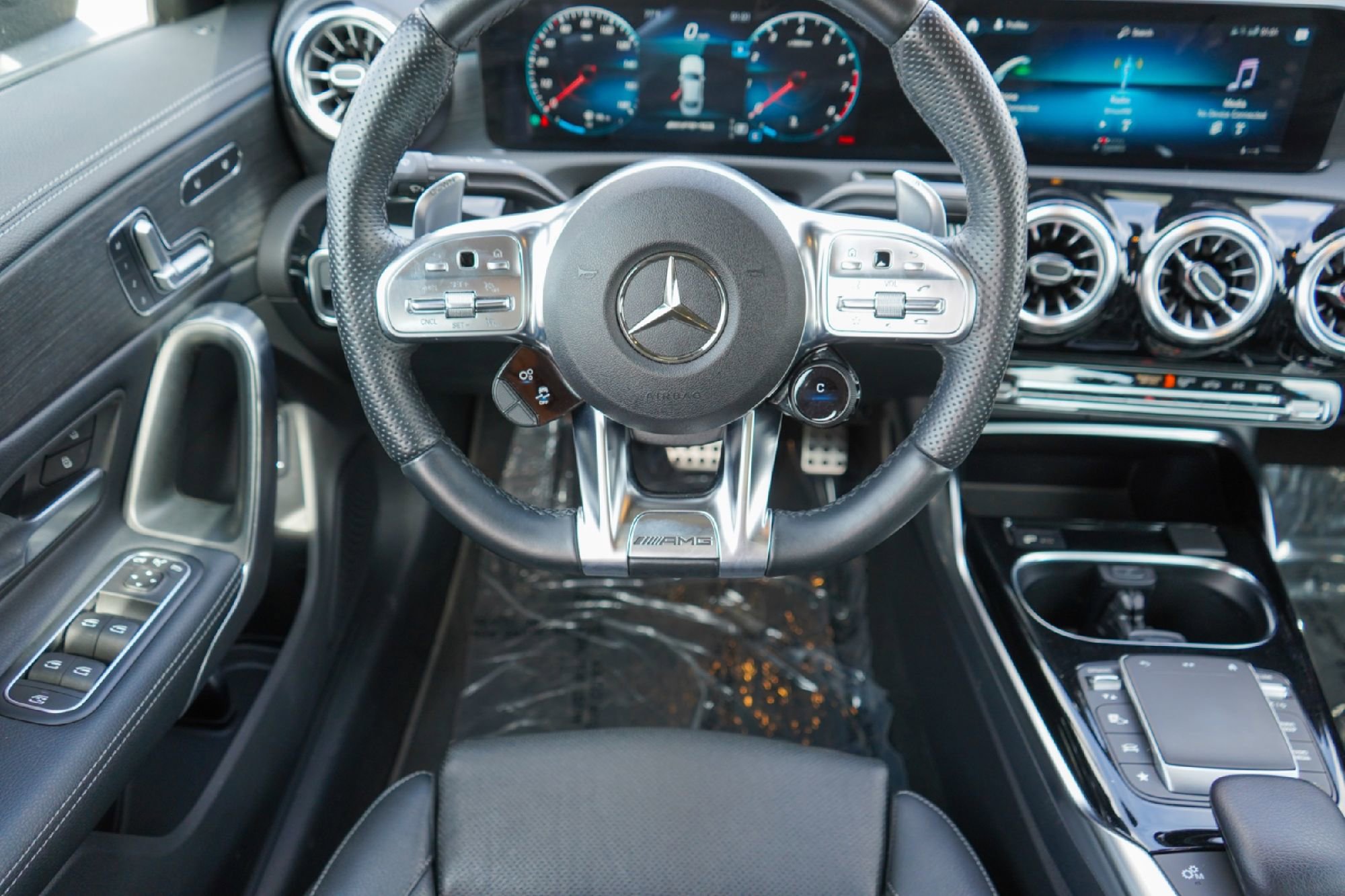 Used 2022 Mercedes-Benz CLA 35 AMG 4MATIC image 23