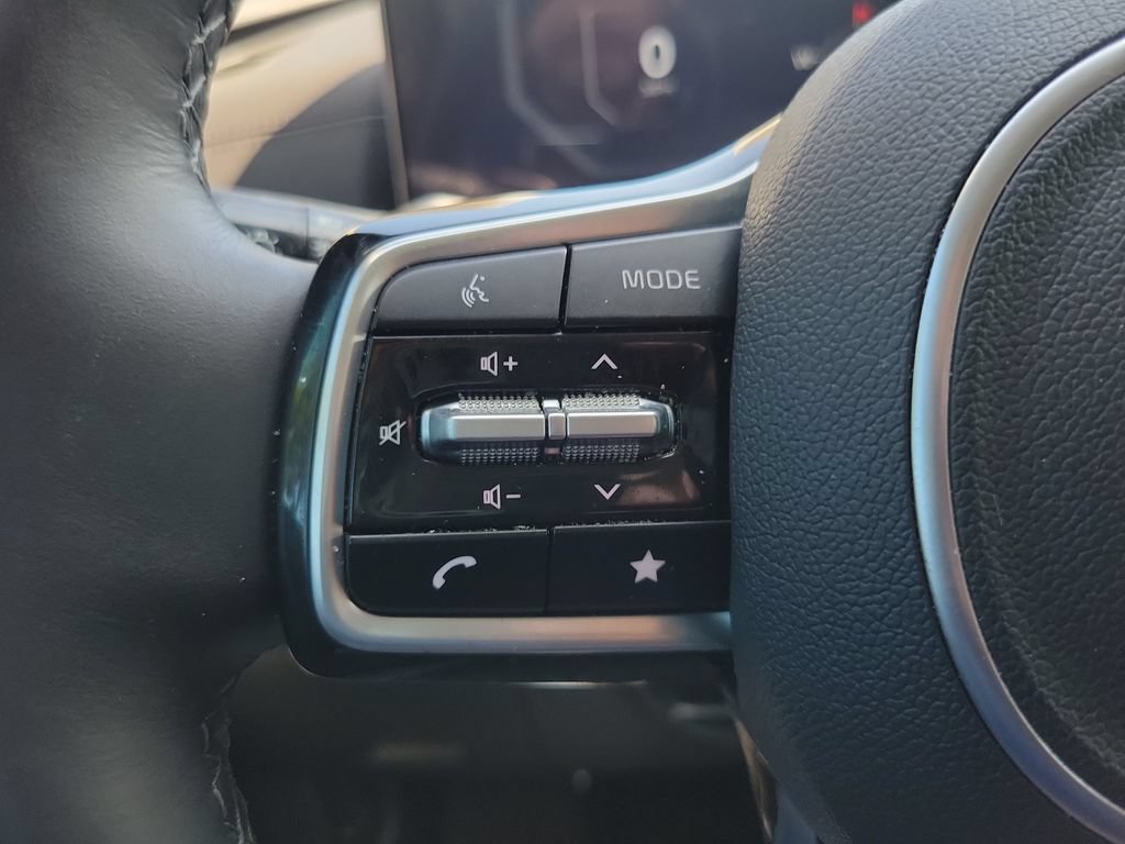 Certified 2026 Kia Carnival SX Prestige FWD image 20