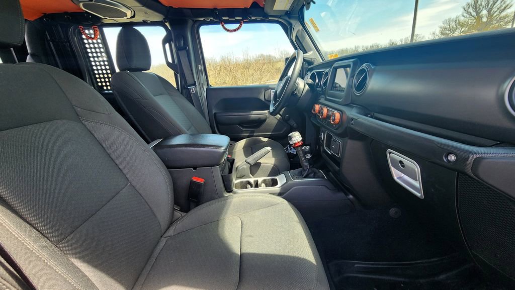 Used 2022 Jeep Gladiator Sport image 36