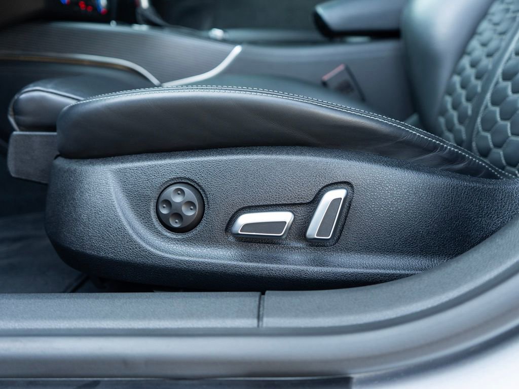 Used 2017 Audi RS 7 Performance image 23