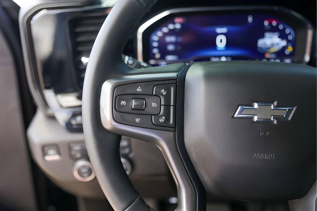 Certified 2025 Chevrolet Silverado 2500 ZR2 w/ Technology Package image 17