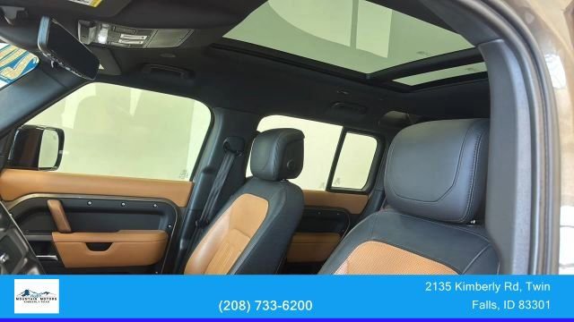 Used 2020 Land Rover Defender 110 X AWD/4WD image 25