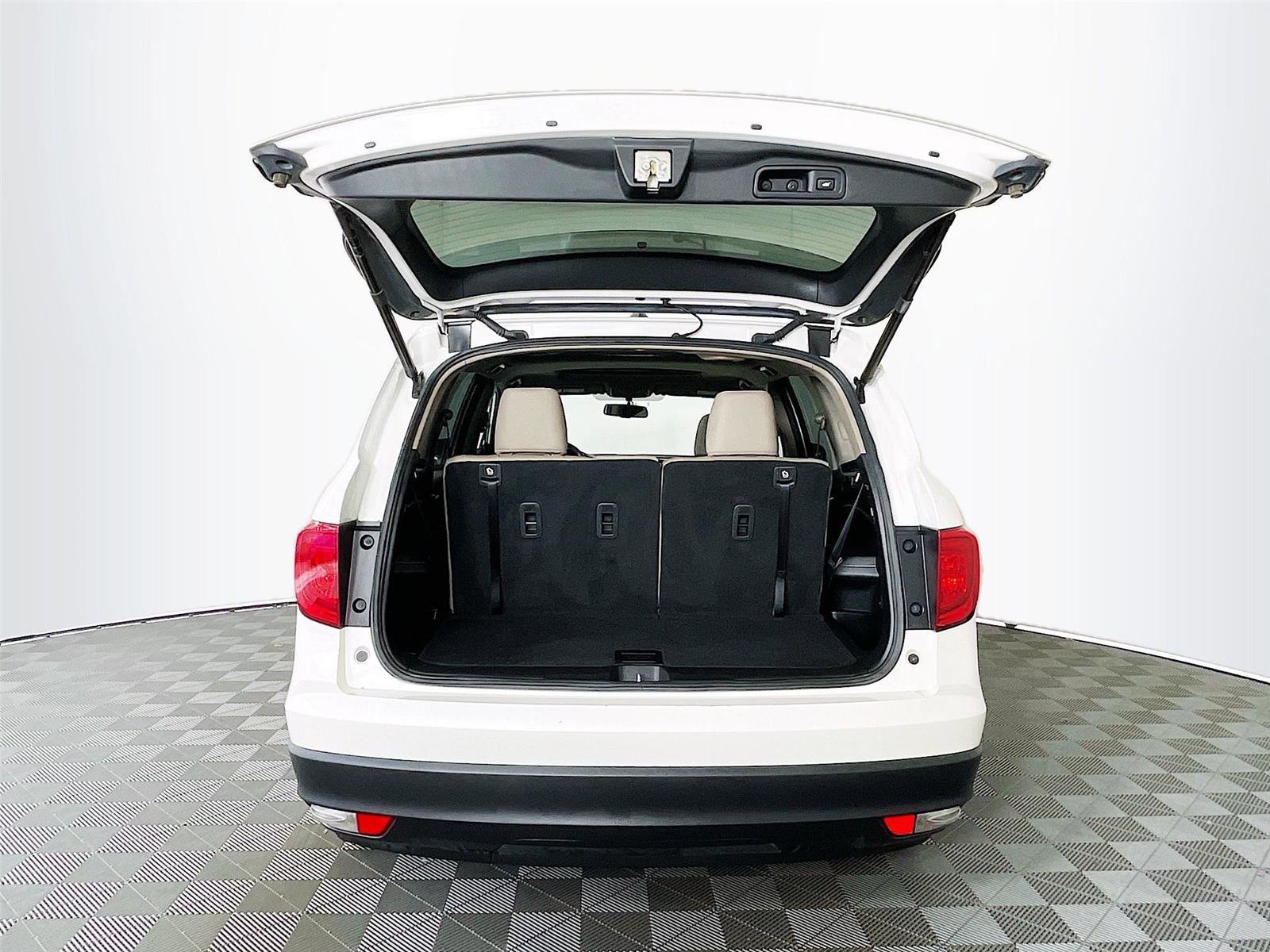 Used 2017 Honda Pilot EX-L image 30