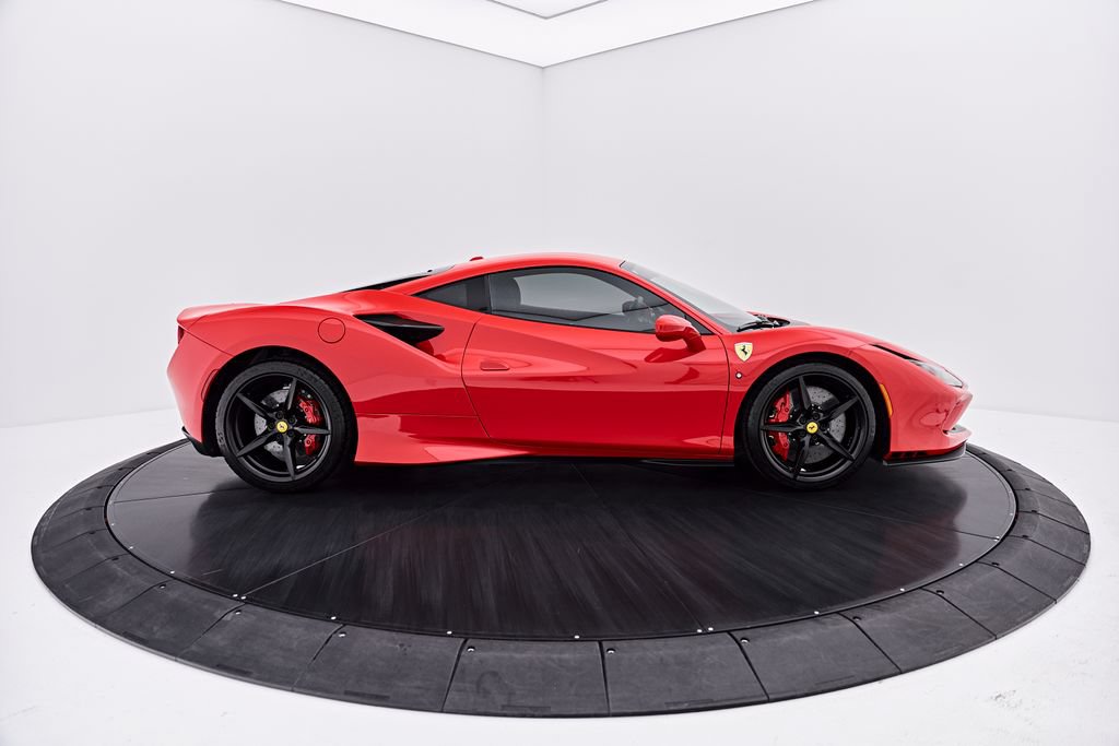 Used 2020 Ferrari F8 Tributo RWD image 17