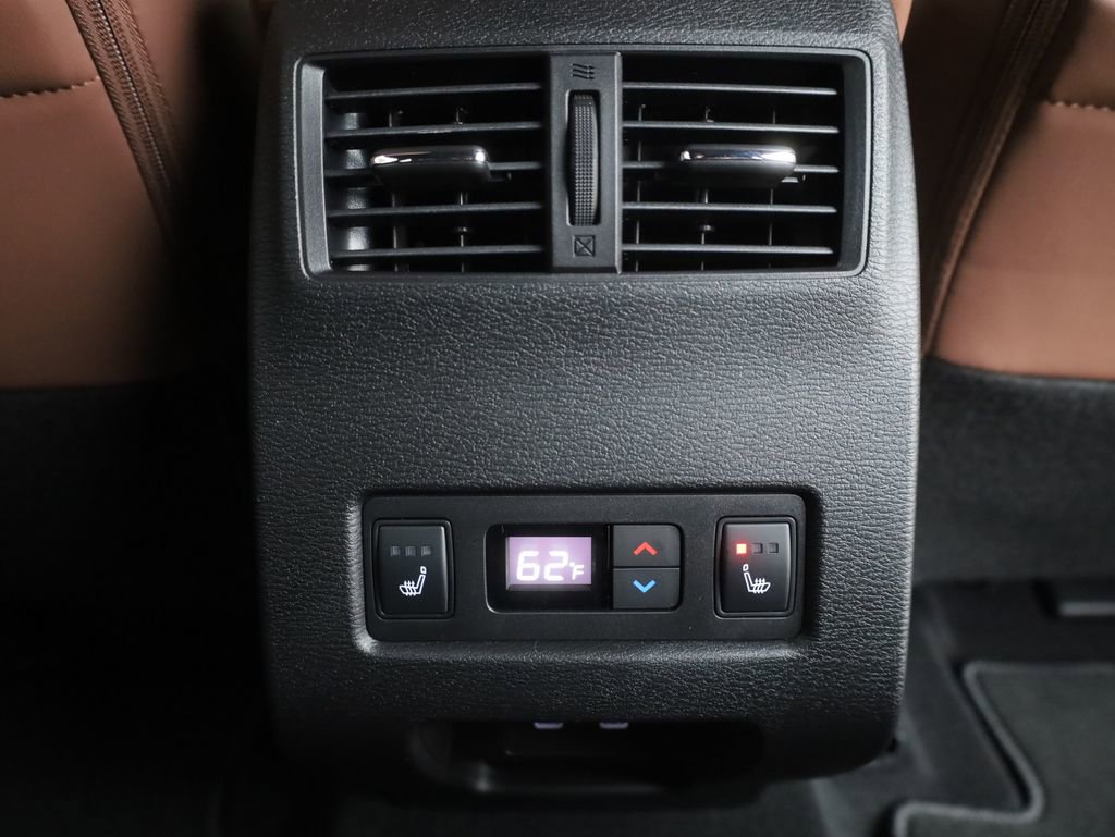 New 2025 Mitsubishi Outlander SEL image 22