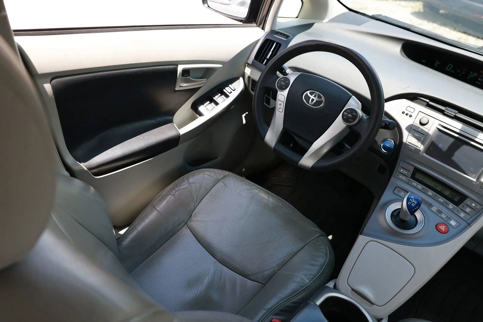 Used 2012 Toyota Prius Two FWD image 12