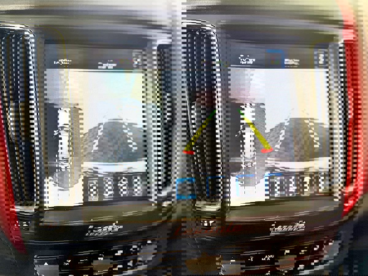 Used 2017 Maserati Levante S image 33