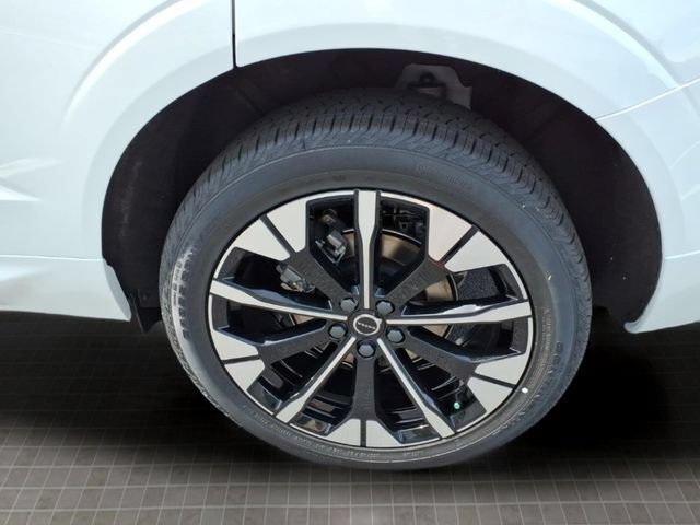 New 2026 Volvo XC60 B5 Plus w/ Protection Package Premier AWD/4WD image 10