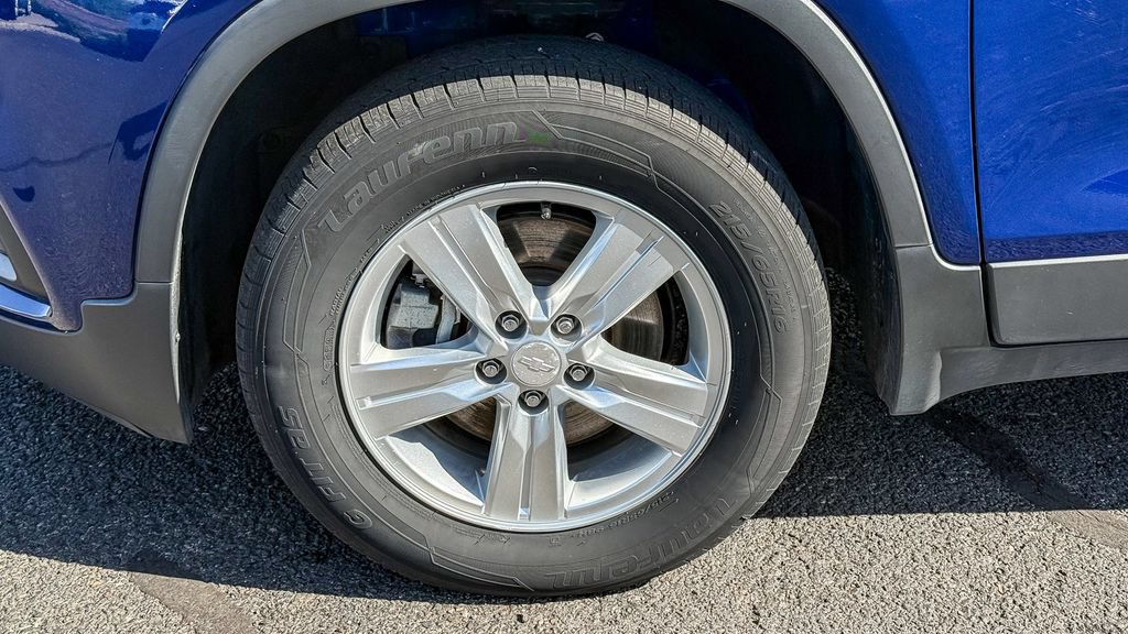 Used 2017 Chevrolet Trax LS AWD/4WD image 11