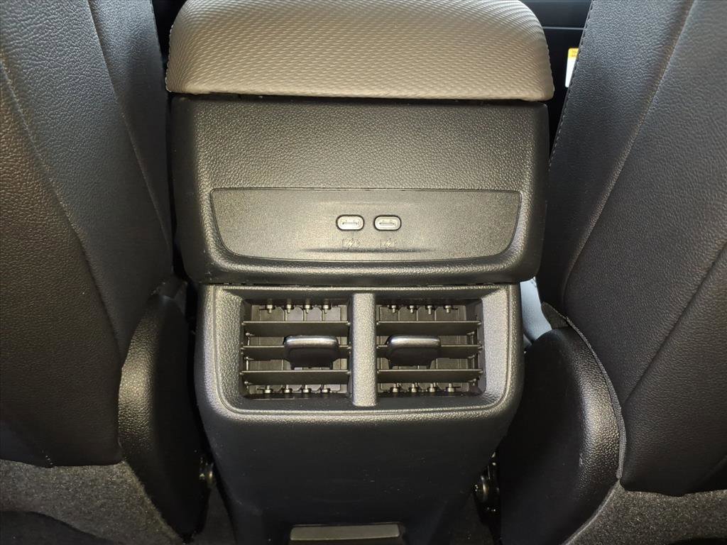 New 2026 Chevrolet Equinox LT w/ Convenience Package II image 12