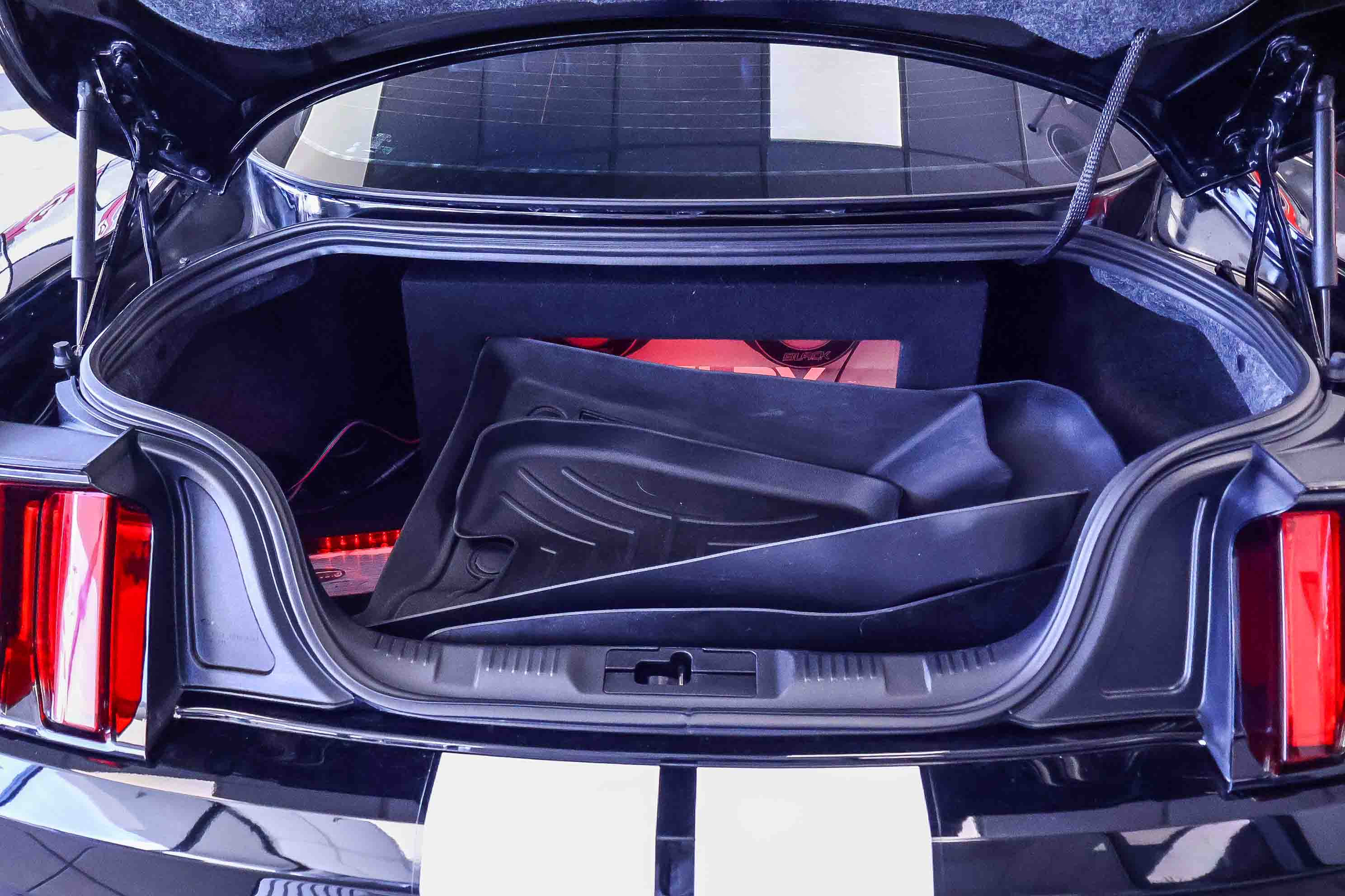 Used 2017 Ford Mustang Shelby GT350 image 12