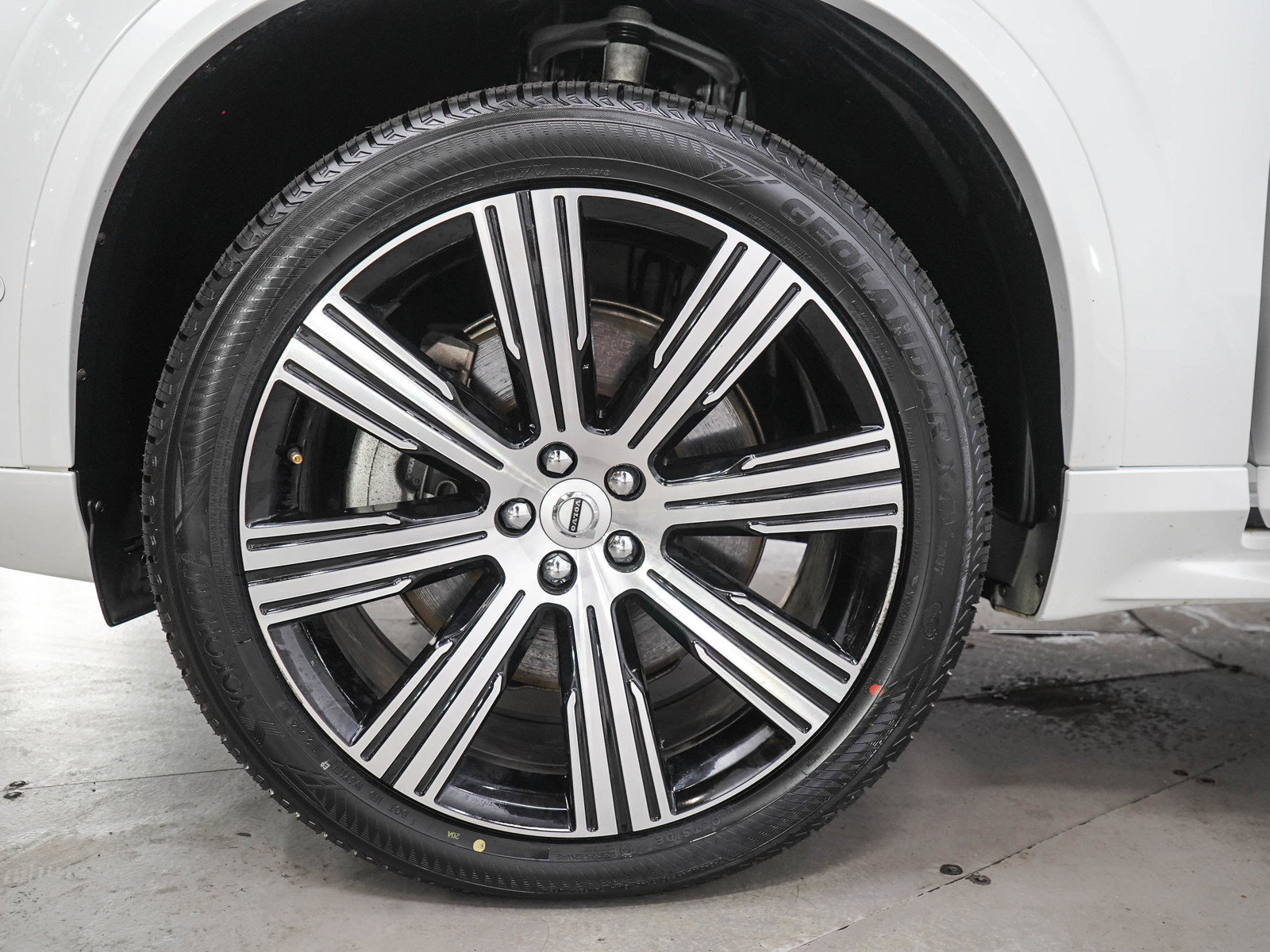 Used 2023 Volvo XC90 T8 Plus w/ Protection Package Premier AWD/4WD image 33