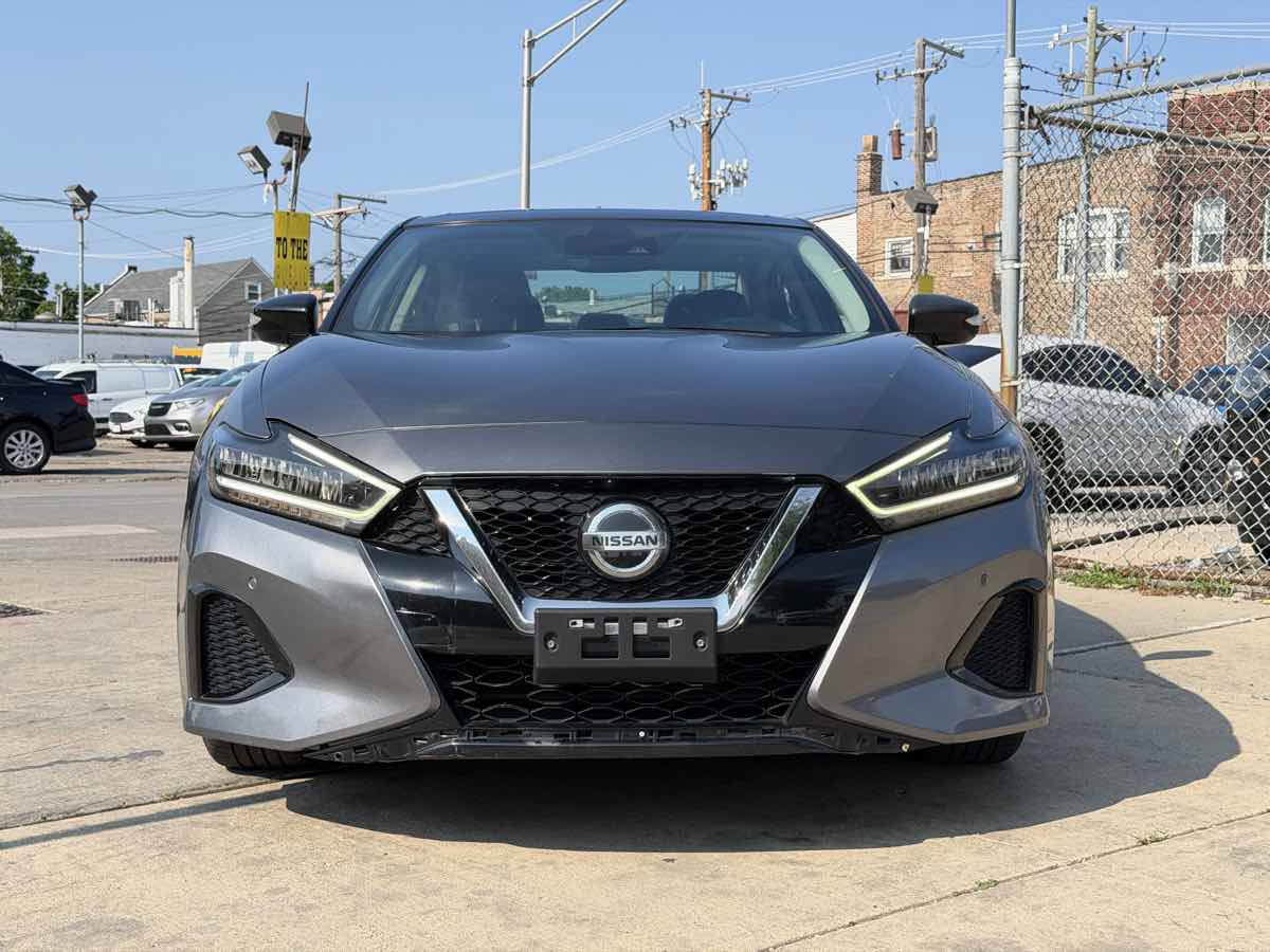 Used 2022 Nissan Maxima SL FWD image 2