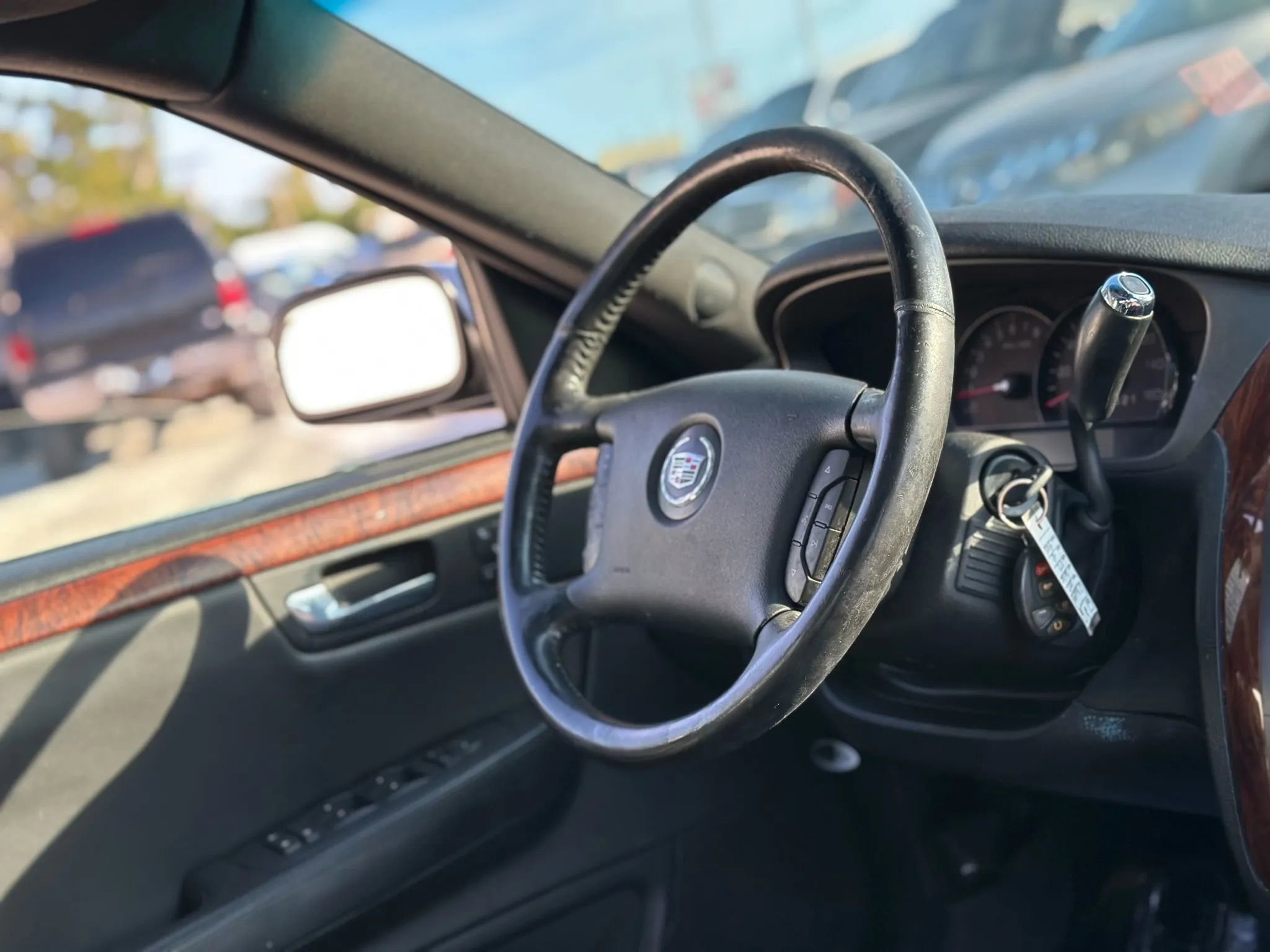 Used 2007 Cadillac DTS Luxury I w/ Sun And Sound Package image 10