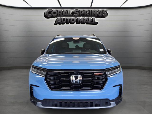 Certified 2025 Honda Pilot TrailSport image 2