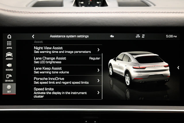 Used 2021 Porsche Cayenne S image 23