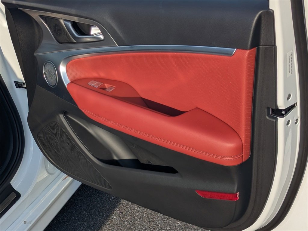 Used 2025 Genesis G70 3.3T Advanced image 13