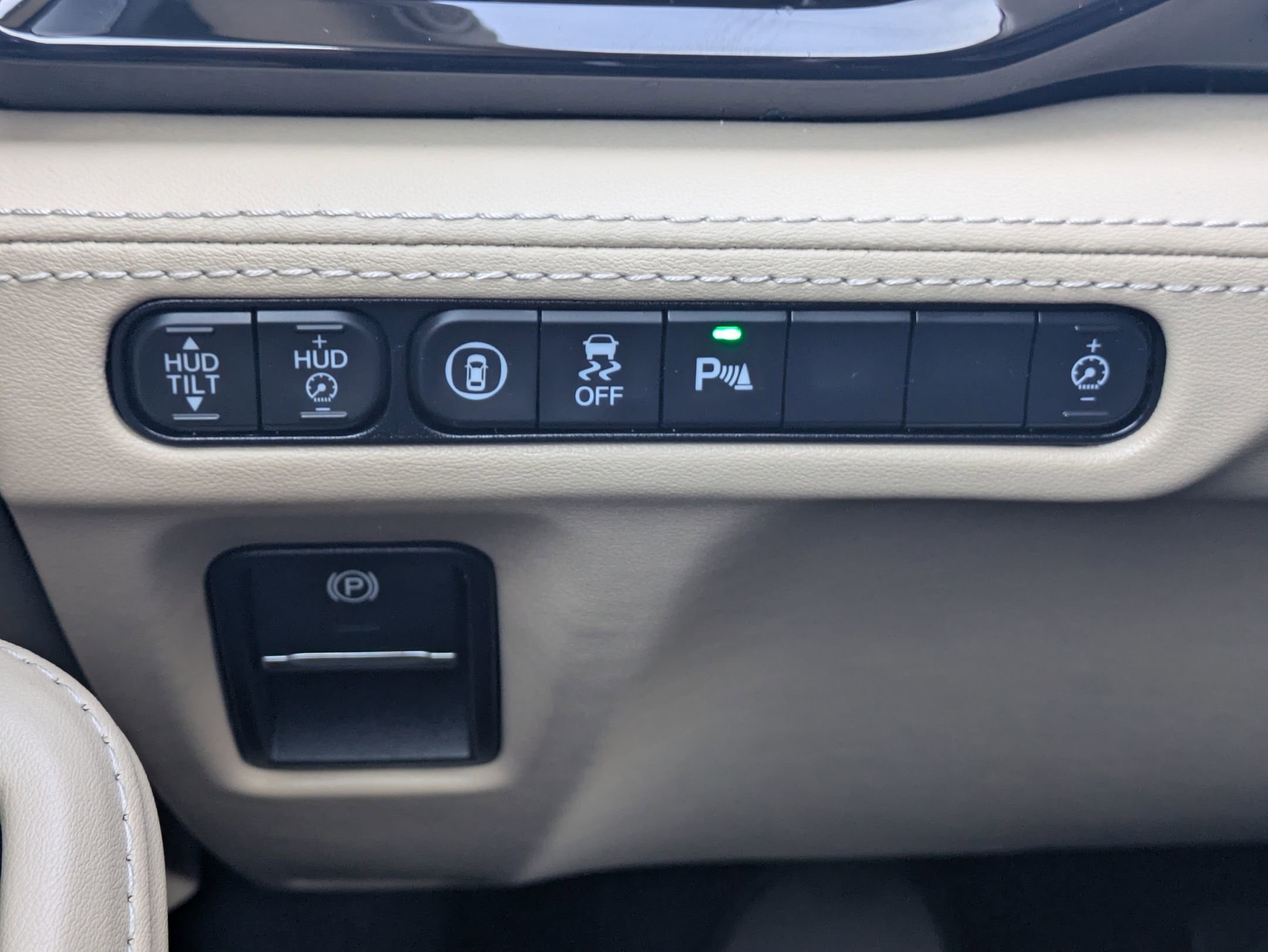 Used 2023 Acura MDX SH-AWD w/ Advance Package image 14